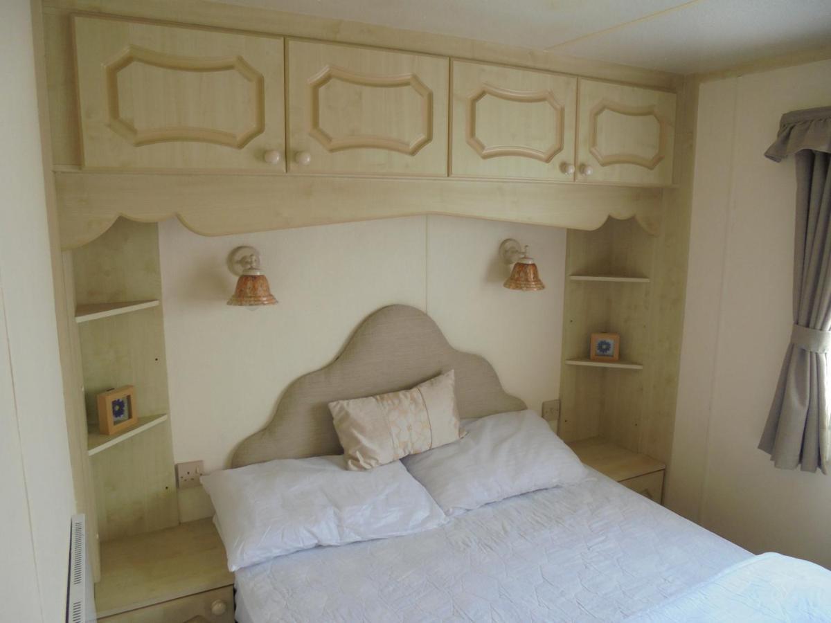 7 Berth On Coral Beach Granada II Apartment Инголдмелс Екстериор снимка